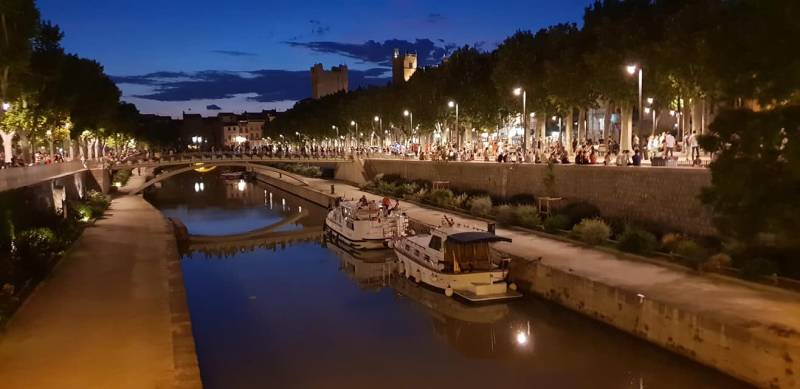 Choisir un chauffeur VTC expérimenté pour un transfert Marseille ou département des Bouches-du-rhône / Narbonne