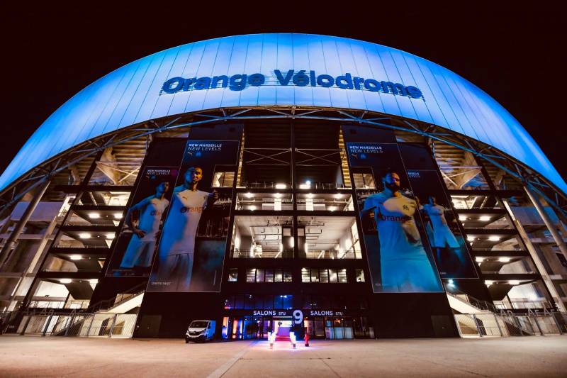 Réservation Chauffeur VTC ou Taxi privé pour se rendre au Stade Orange Vélodrome à Marseille